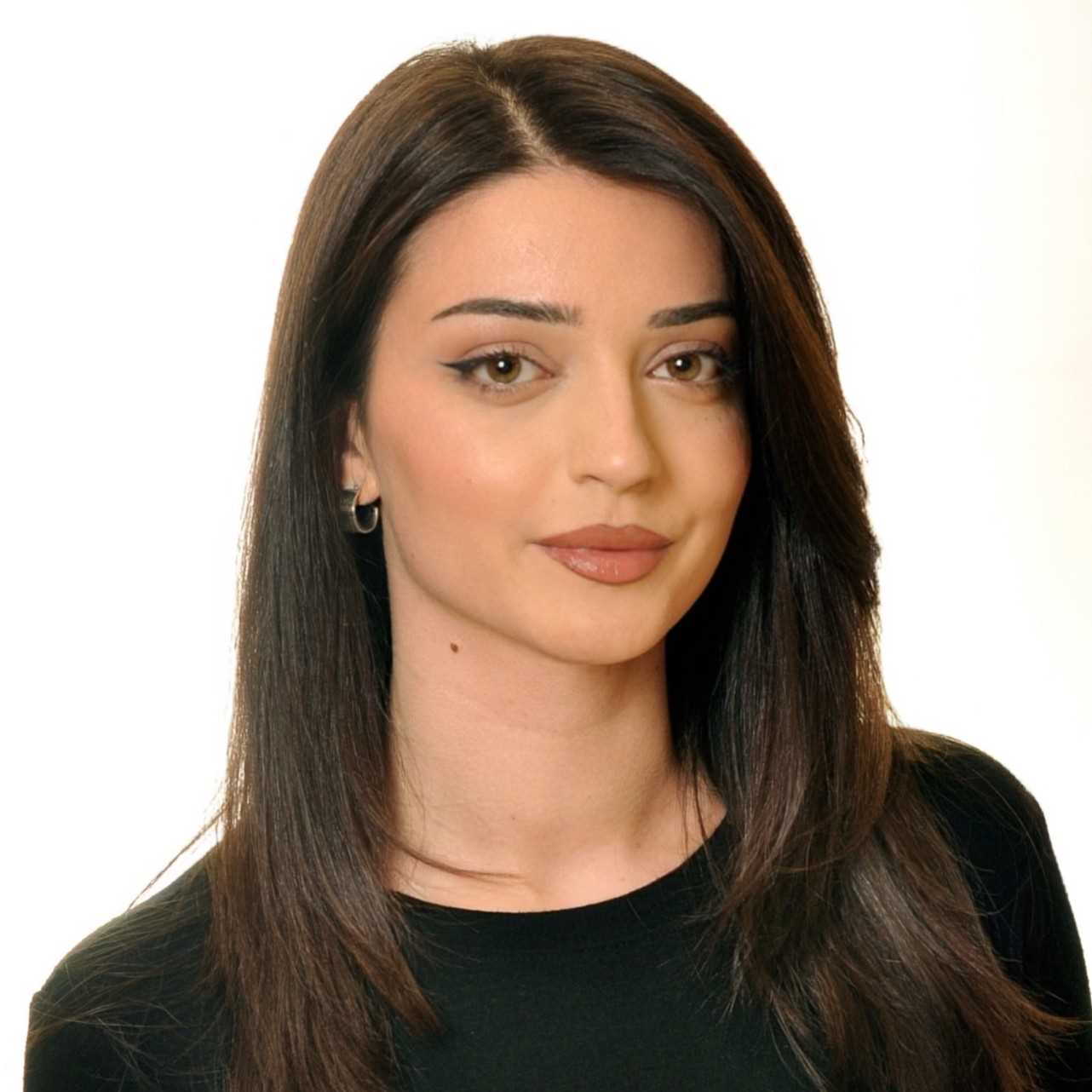 Arlinda Elezi